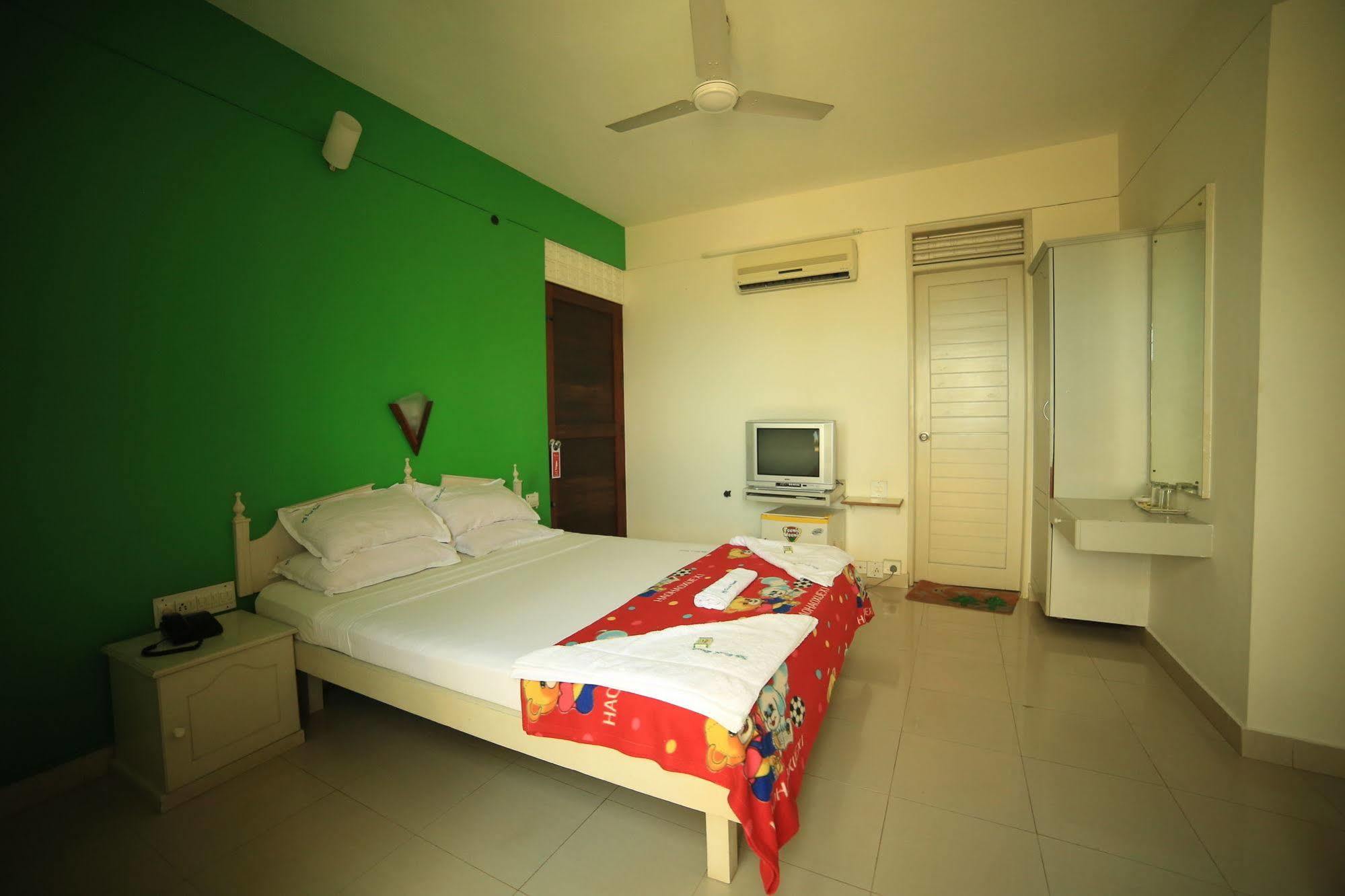 Ss Beach Resort Варкала Экстерьер фото